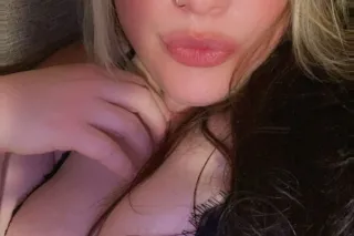 Best RATES with the softest ASS 🫦 Fast Response 24/7 Availability 🚗🏠 - Image 5