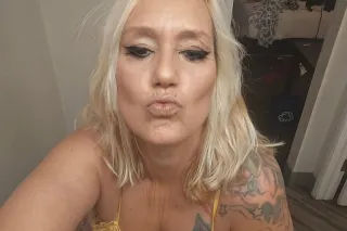 Head Queen and my foxxy girlfriend are headed your way here to please for a limited time only. Come play. - Image 7